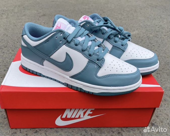 Кроссовки Nike Dunk Low