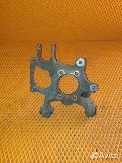 Кулак поворотный (цапфа) задний левый Mazda 3 BM