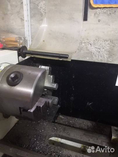 Токарный станок по металлу JET