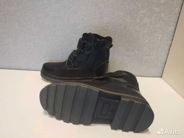 Зимние новые ботинки р. 34, стелька 21см