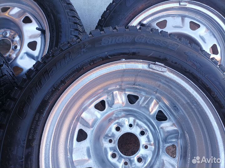 Комплект зимних колес r14