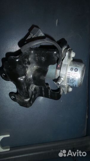 Насос вакуумный Dodge Challenger LC