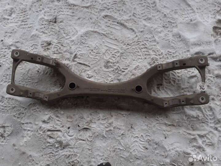 Балка задняя Audi Q7