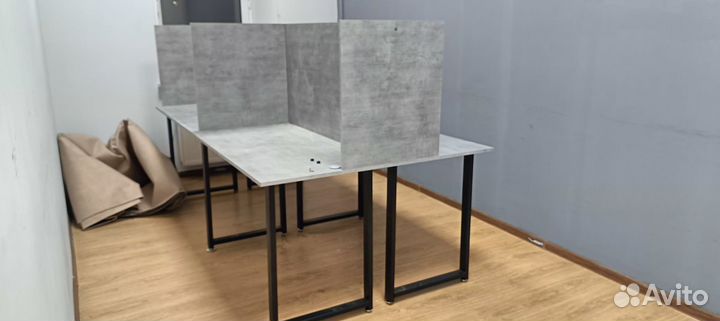 Стол компьютерный новый