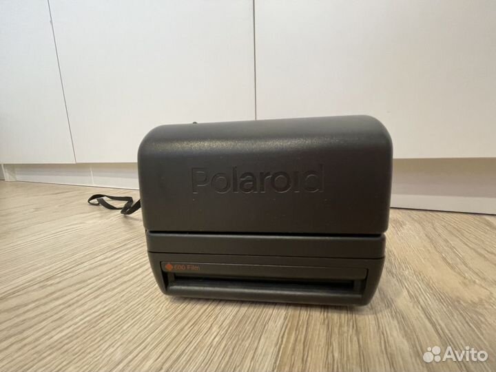 Фотоаппарат моментальный polaroid