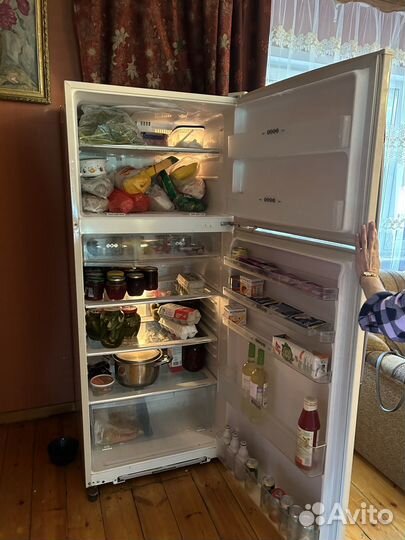 Холодильник бу Sharp