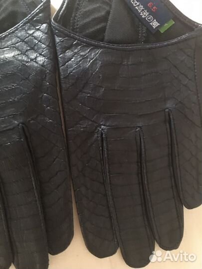 Перчатки женские кожаные укороченные