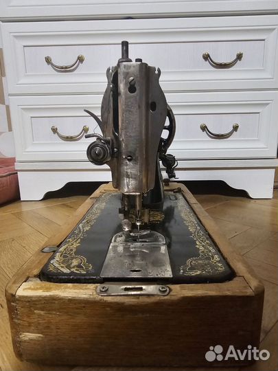 Швейная машина singer