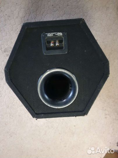 Сабвуфер Sony с усилителем