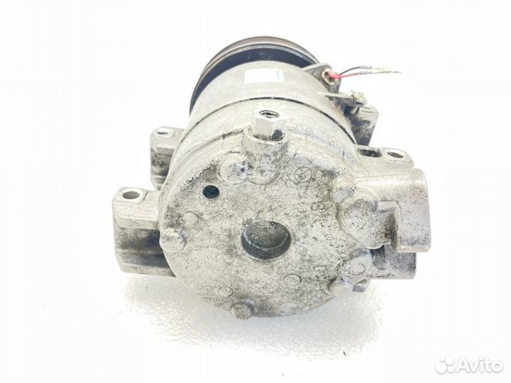 Компрессор кондиционера Nissan Elgrand TE52 2.5