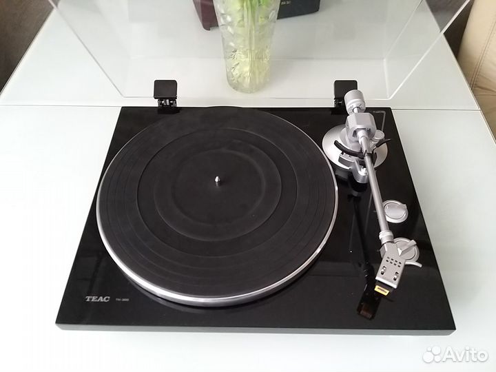 Проигрыватель виниловых грампластинок teac TN-300