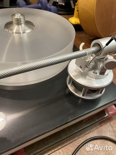 Проигрыватель винила Clearaudio Perfomance Magnum