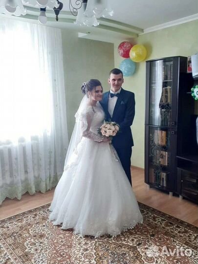 Свадебное платье