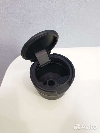 Защита (пыльник) двигателя polo sedan 6R0825237D