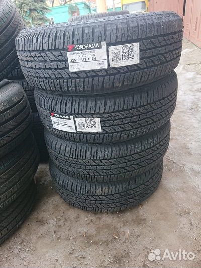 Yokohama Geolandar A/T G015 225/65 R17 102H