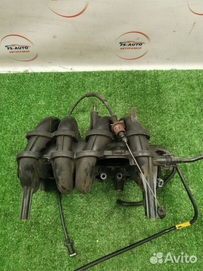 Впускной коллектор LADA Largus универсал 1.6