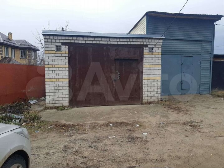 Гараж, > 30 м²