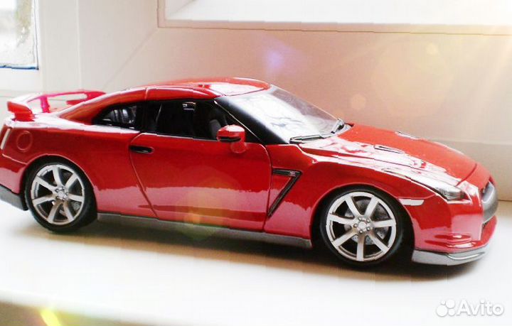 Модель Nissan GT-R