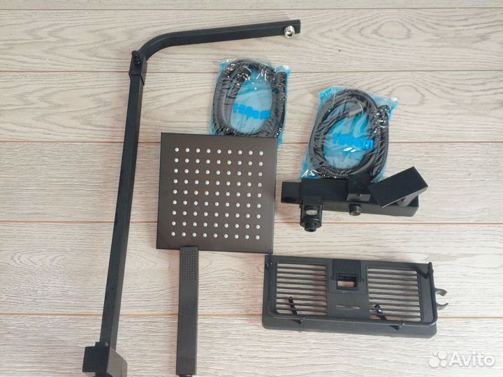 Душевая система с тропическим душем