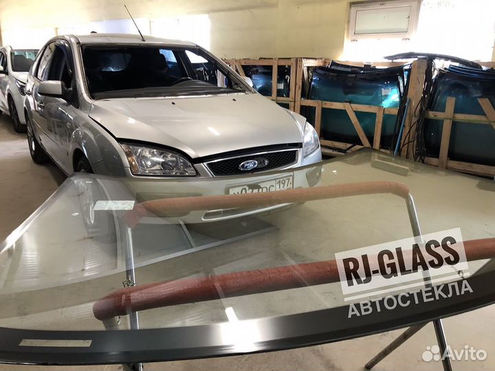 Лобовое стекло Ford Focus 2