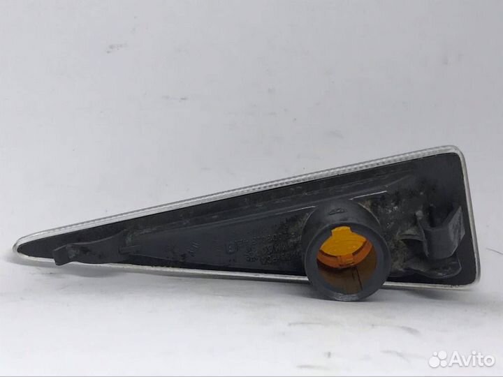 Повторитель на крыло Renault Megane 2 2002-2009