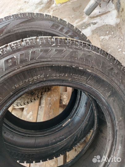 Bridgestone Blizzak VRX 185/70 R14