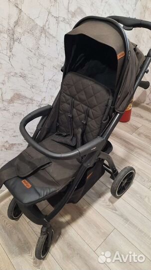 Прогулочная коляска indigo