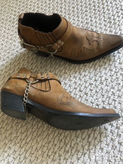 Ботинки казаки 38 Esprit