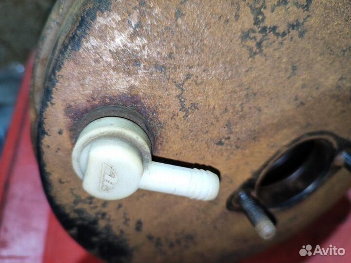 Вакуумный усилитель тормозов Renault Espace 2.2