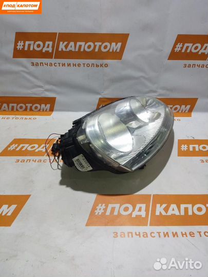 Фара Ксенон прав. Volkswagen Golf 5 2007