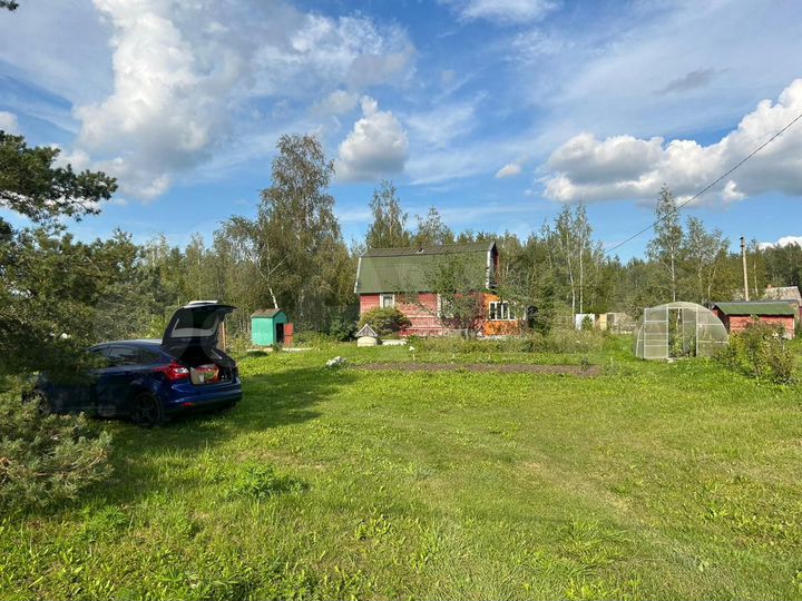 Дом 32 м² на участке 11 сот.