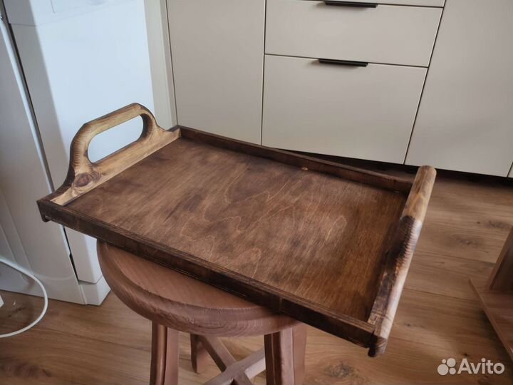 Поднос деревянный столик