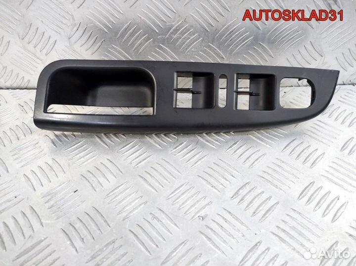 Накладка ручки внутренней VW Golf 5 1K4868049C
