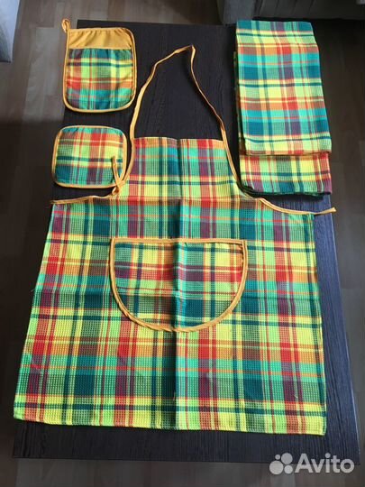 Текстильные наборы (скатерть,салфетки, сидушки)