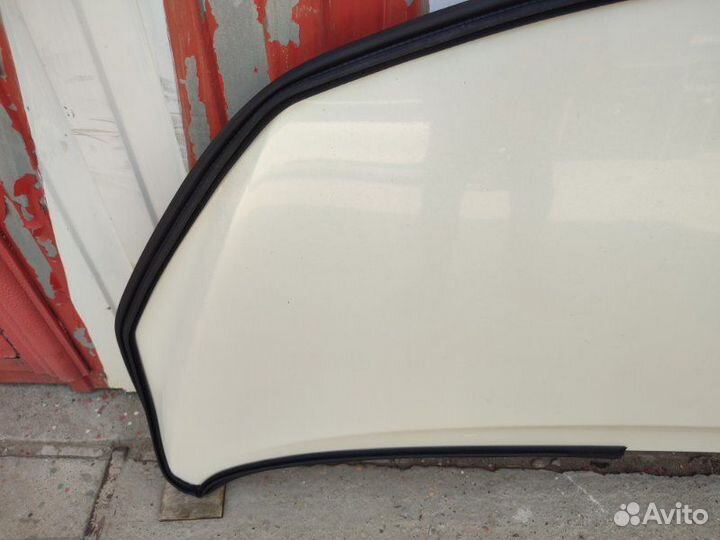 Капот Nissan Note E12-001551 HR12DDR 2012