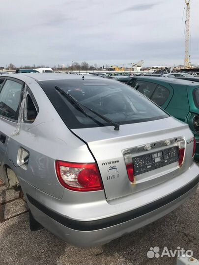Запчасти на Hyundai Elantra 2004г