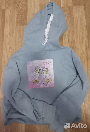 Вещи для девочки 122-128 р