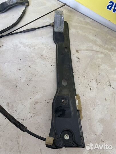 Стеклоподъемник передний левый Ford Focus 3