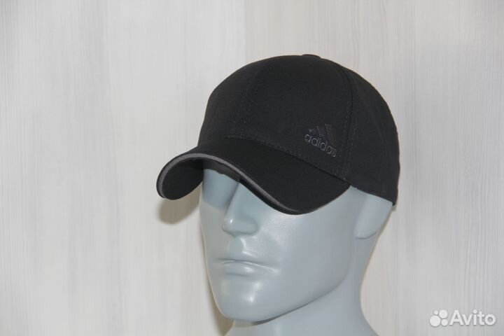 Спортивные бейсболки с маленьким козырьком