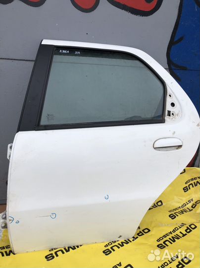 Задняя левая дверь Fiat Albea