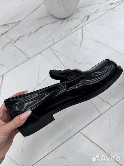 Лоферы женские Miu Miu