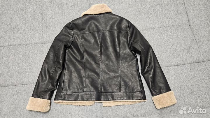 Куртка из искусственной кожи
