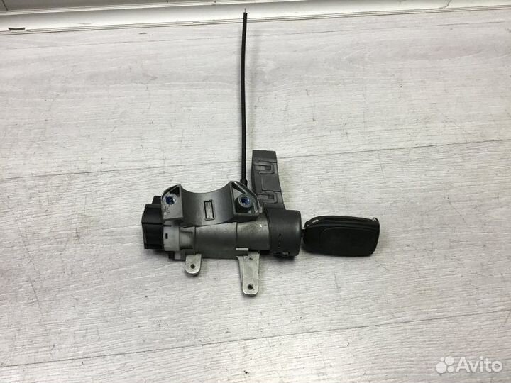 Замок зажигания Volvo Cross Country 2.4 2004