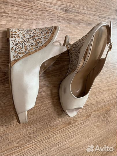 Босоножки Giovanni fabiani 38 размер