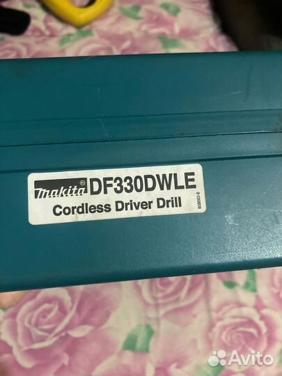 Шуруповерт makita DF330dwle