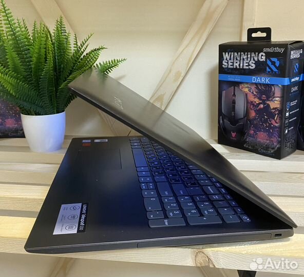 Игровой Lenovo /i5-8250U/Radeon530/8gb/SSD