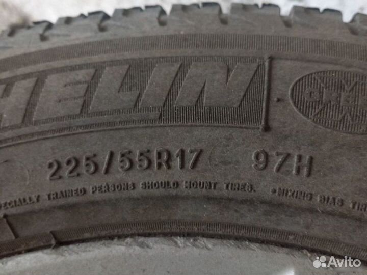 Michelin X-Ice XI3 225/55 R17 97H