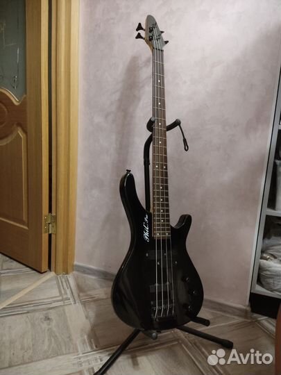 Бас гитара PhiL Pro /обмен