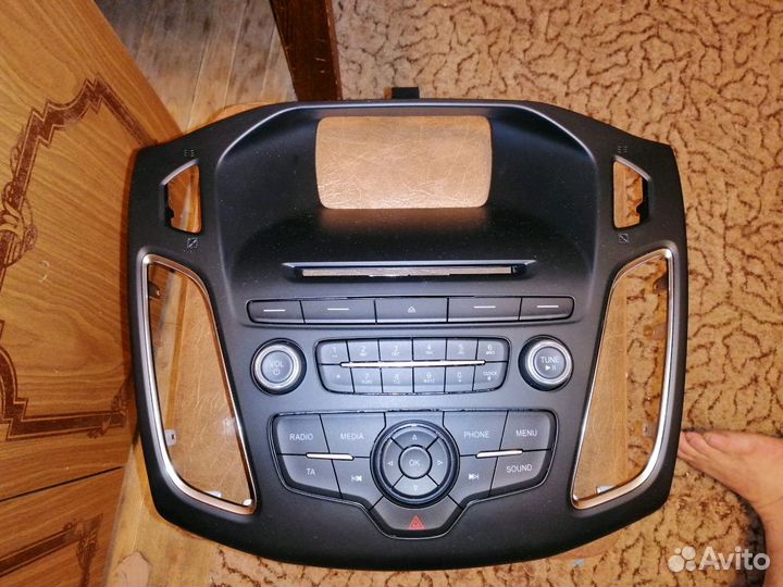 Автомобильная мультимедийная система S90 на Ford F