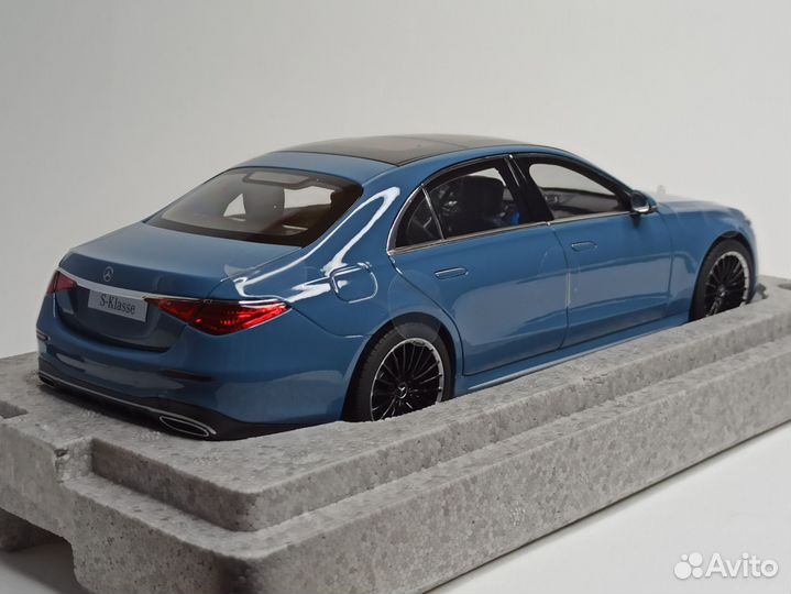 Mercedes S Class W223 Norev 1:18 Дилер